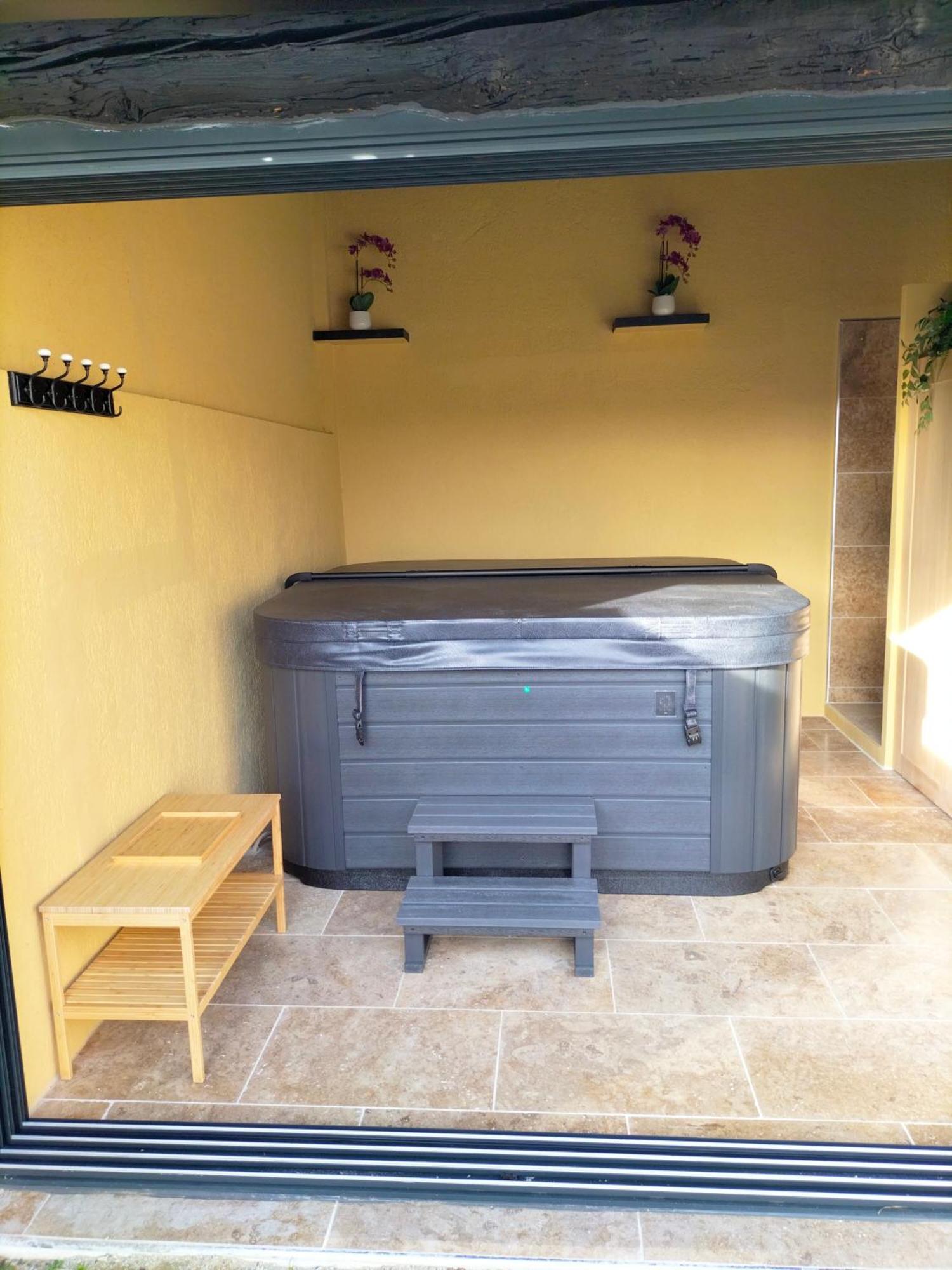 Maison Provencale Spa Sauna Piscine Molleges Kültér fotó